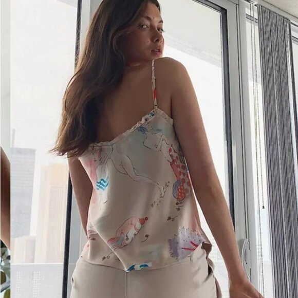 Aritzia Wilfred Ruffle Camisole Satin Lady Print Champagne/Cornflower - Picture 2 of 4
